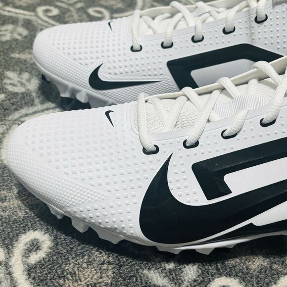 Nike Alpha Menace 4 Football Cleats Men\'s Sz 12.5 White & Black